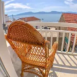 Doris * Gradac (Split-Dalmatia)