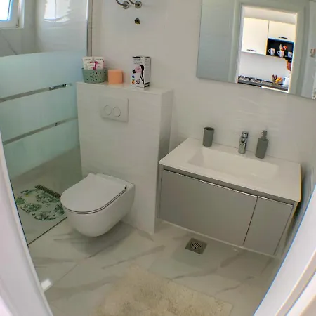 Doris * Gradac (Split-Dalmatia)