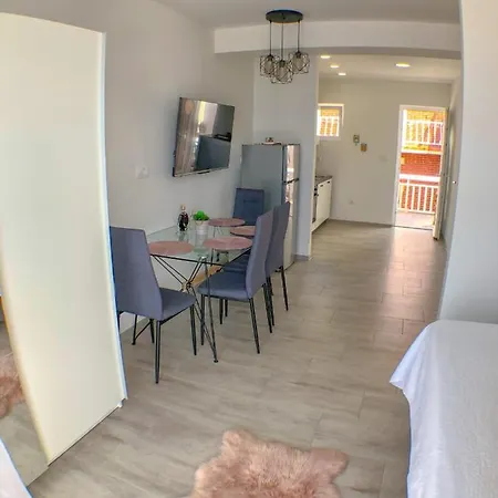 Apartament Doris